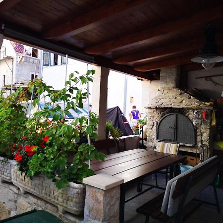 Apartments Spiro Split Bagian luar foto