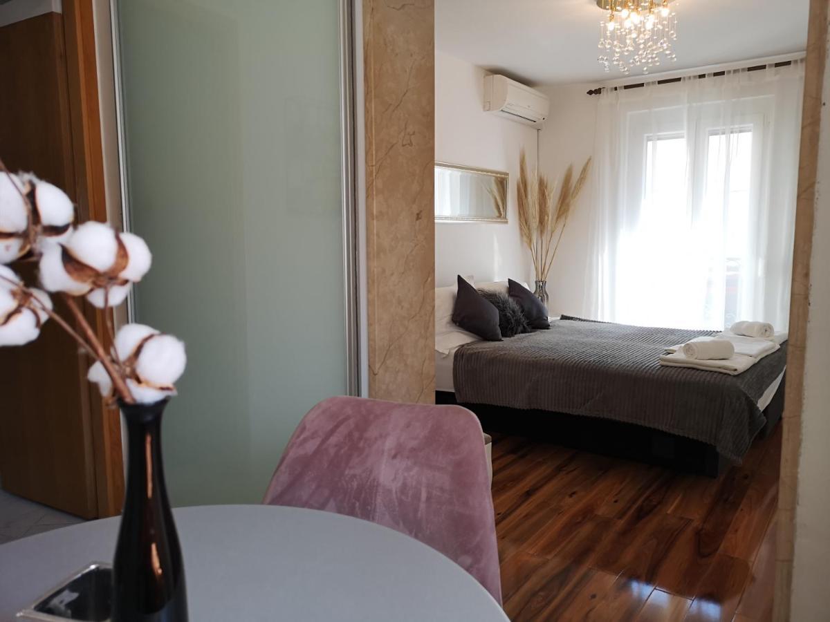 Apartments Spiro Split Bagian luar foto
