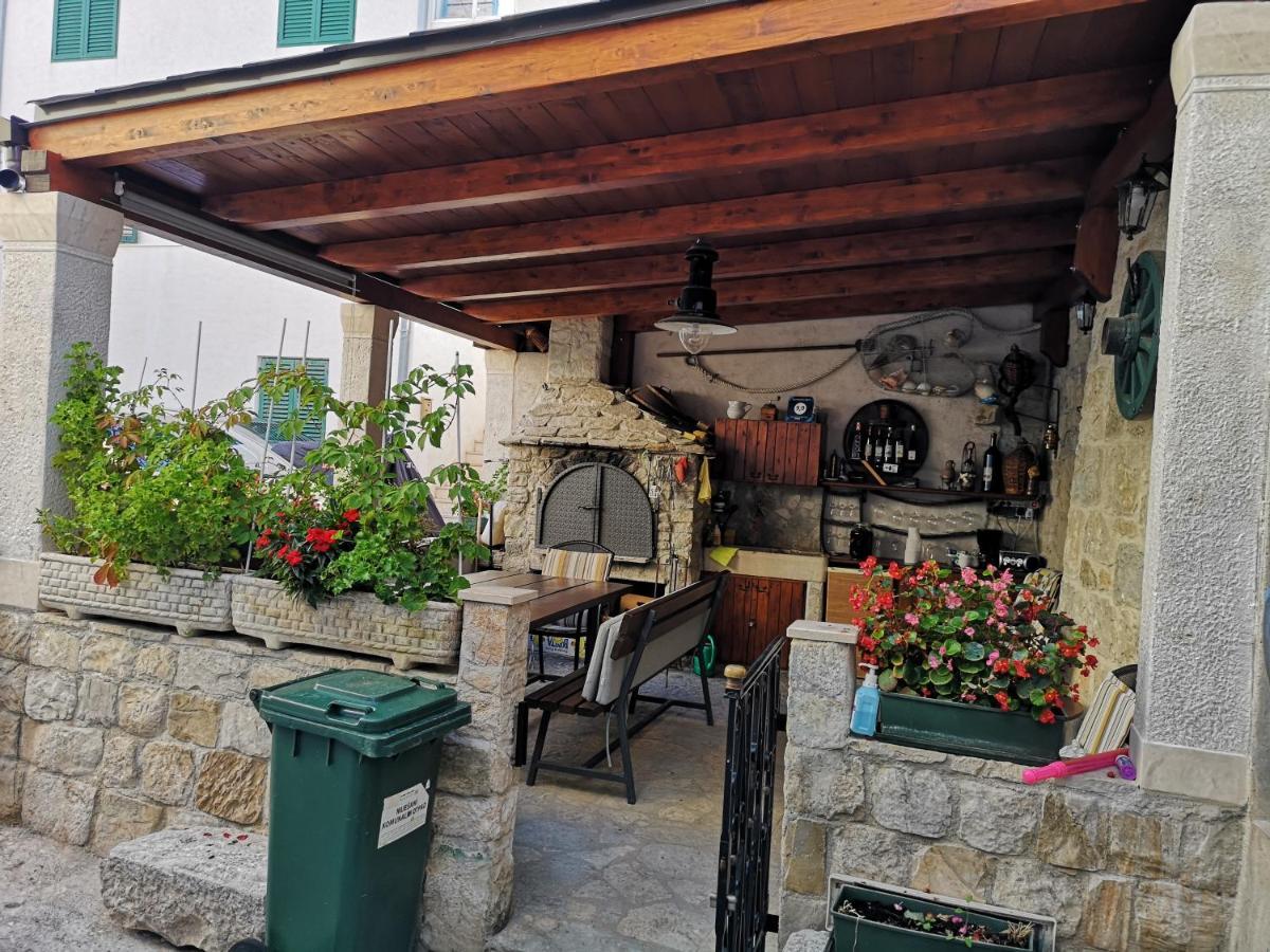 Apartments Spiro Split Bagian luar foto