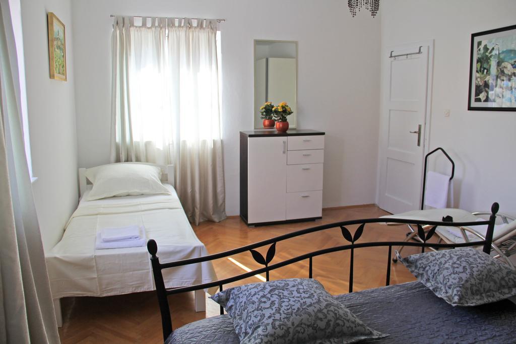 Apartments Spiro Split Bagian luar foto