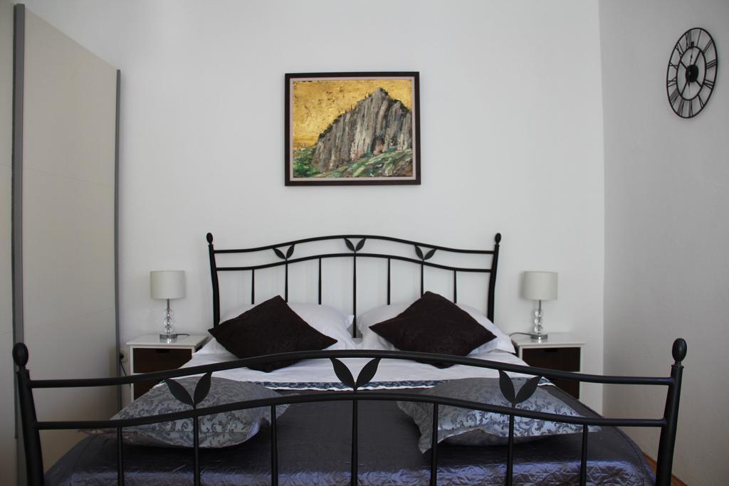 Apartments Spiro Split Bagian luar foto