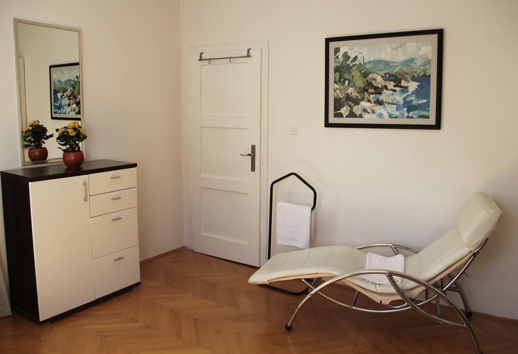 Apartments Spiro Split Bagian luar foto